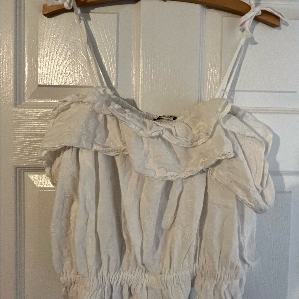 American Eagle white cropped tank top size L.